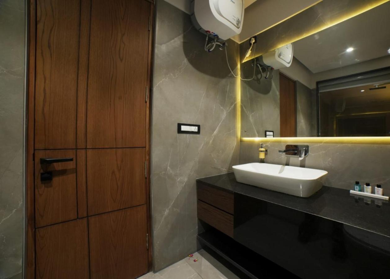 The Rohini Mansion A Unit Of The Monsoon & Pearl Palace Yamuna Nagar Luaran gambar