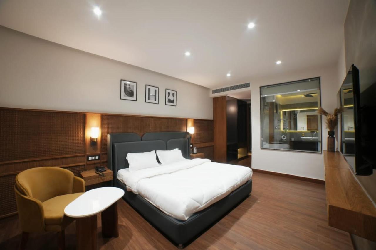 The Rohini Mansion A Unit Of The Monsoon & Pearl Palace Yamuna Nagar Luaran gambar